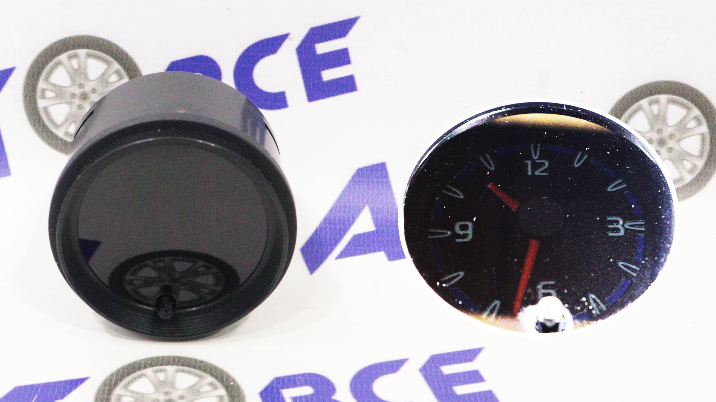 Часы автомобильные ВАЗ-2101-2106-2107 (электронные) тюнинг Россия